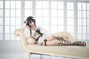 切切celia《雅儿贝德》主题写真：39张全套美图