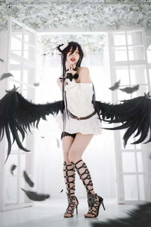切切celia《雅儿贝德》主题写真：39张全套美图