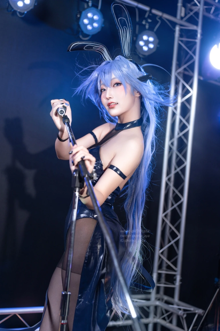 切切celia《花园兔女郎》主题写真：41张全套美图