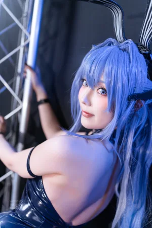 切切celia《花园兔女郎》主题写真：41张全套美图