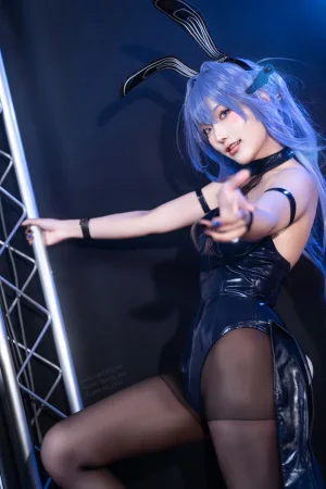 切切celia《花园兔女郎》主题写真：41张全套美图