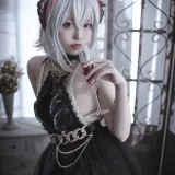 切切celia《明日方舟 W 礼服》主题写真：20张全套美图