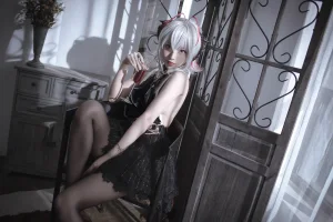 切切celia《明日方舟 W 礼服》主题写真：20张全套美图