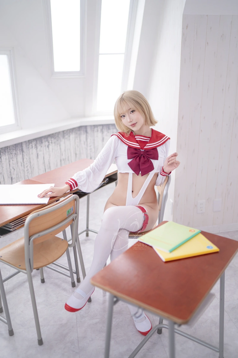 切切celia《小春日和制服》主题写真：39张全套美图