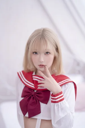 切切celia《小春日和制服》主题写真：39张全套美图