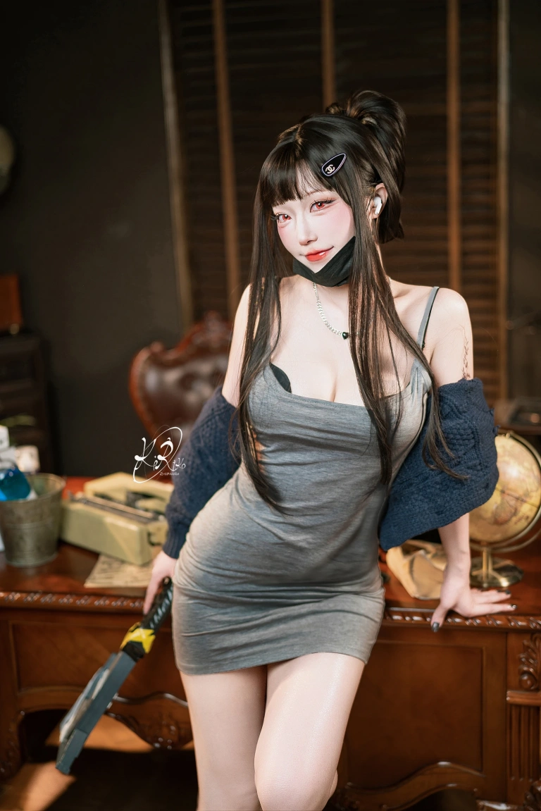 切切celia《杀手妻子D》主题写真：62张全套美图，含8个视频