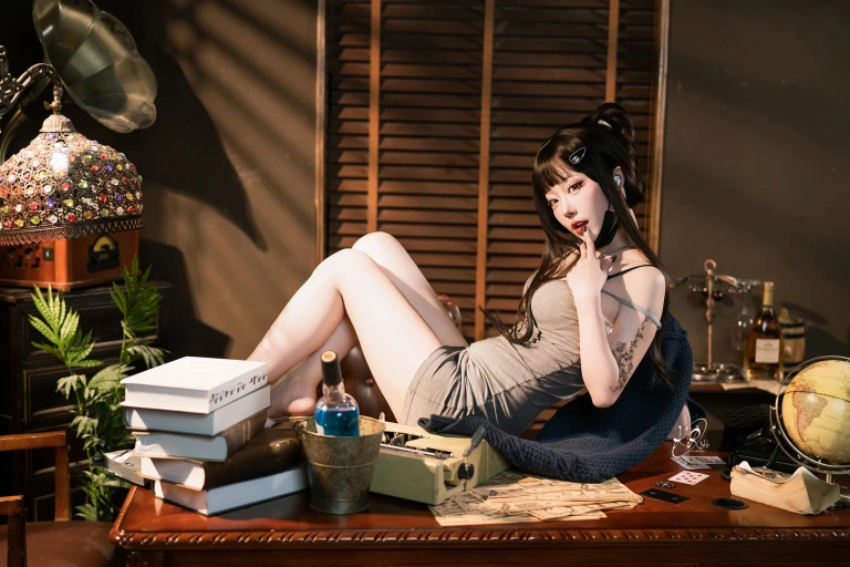 切切celia《杀手妻子D》主题写真：62张全套美图，含8个视频