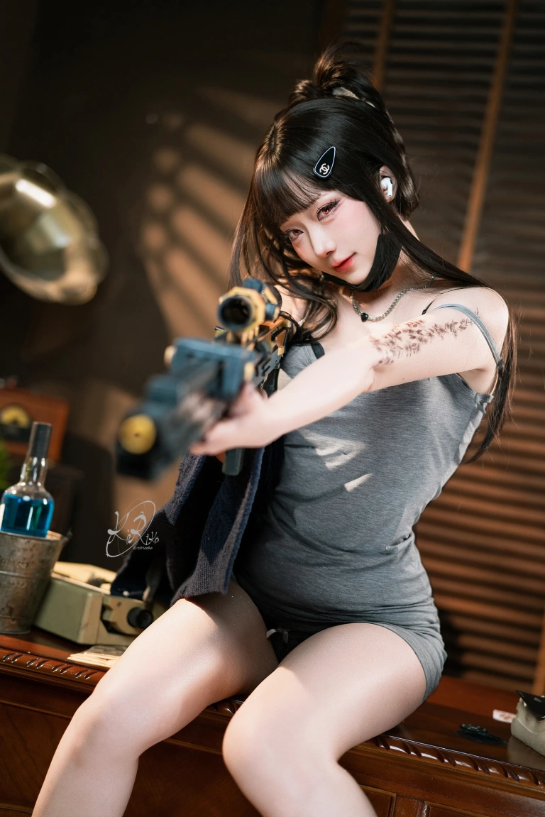 切切celia《杀手妻子D》主题写真：62张全套美图，含8个视频