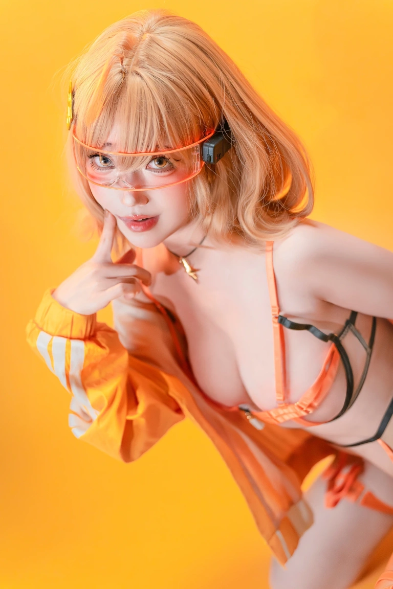 切切celia《NIKKE 胜利女神 阿妮斯》主题写真：40张全套美图