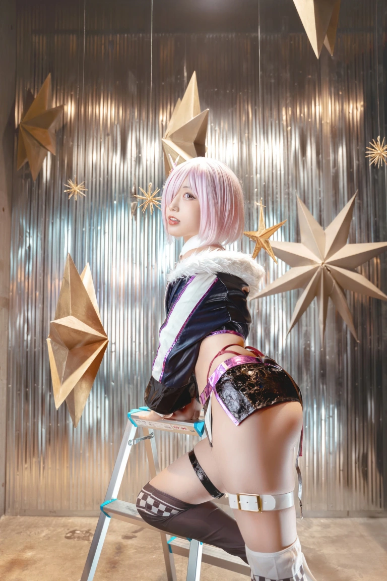 切切celia《FGO 玛修赛车服》主题写真：23张全套美图
