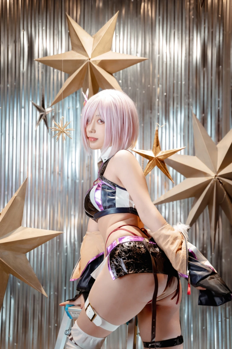 切切celia《FGO 玛修赛车服》主题写真：23张全套美图