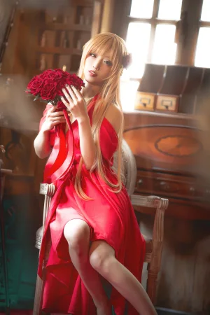 切切celia《刀剑神域 亚丝娜礼服》主题写真：28张全套美图