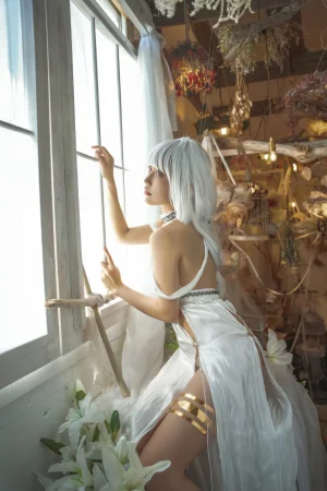 切切celia《碧蓝航线 马萨诸塞礼服》主题写真：23张全套美图