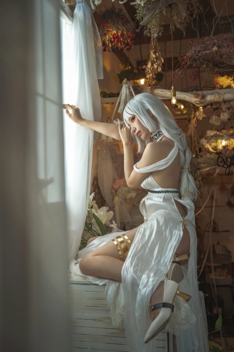 切切celia《碧蓝航线 马萨诸塞礼服》主题写真：23张全套美图