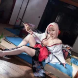 切切celia《NIKKE 黑红莲》主题写真：39张全套美图
