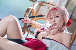 切切celia《NIKKE 黑红莲》主题写真：39张全套美图
