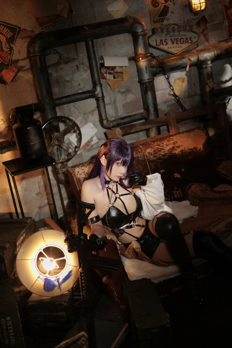 Cien恩恩《NIKKE 胜利女神 米哈拉》主题写真：21张全套美图
