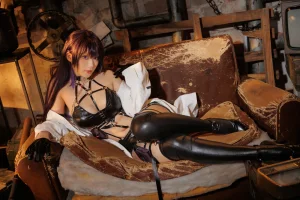 Cien恩恩《NIKKE 胜利女神 米哈拉》主题写真：21张全套美图