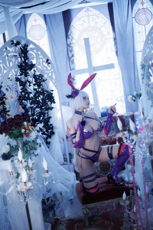 Cien恩恩《黑贞兔女郎》主题写真：30张全套美图
