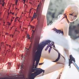 coser衣衣《少女前线 紫雨心》主题写真：14张全套美图