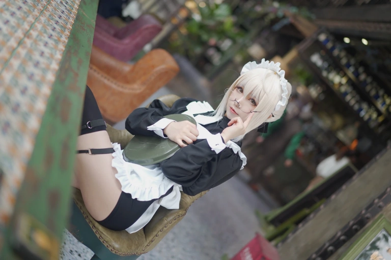 coser衣衣《X·Alter》主题写真：50张全套美图