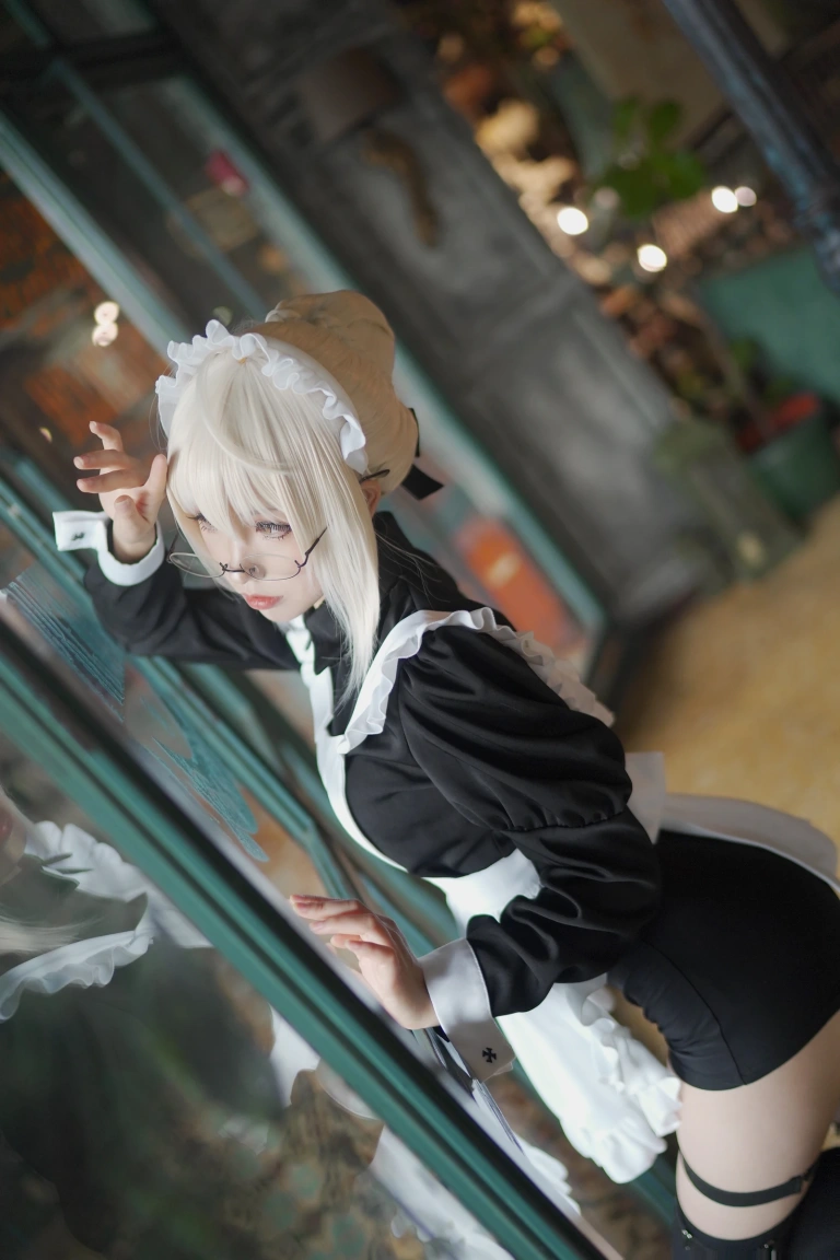 coser衣衣《X·Alter》主题写真：50张全套美图