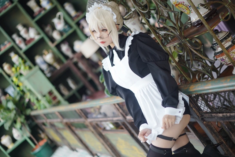 coser衣衣《X·Alter》主题写真：50张全套美图
