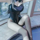 coser衣衣《麻衣兔女郎》主题写真：42张全套美图