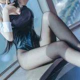 coser衣衣《麻衣兔女郎》主题写真：42张全套美图