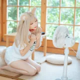 coser衣衣《猫娘 黄豆粉》主题写真：21张全套美图