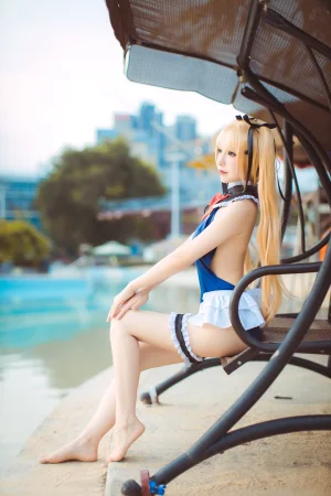 coser衣衣《玛丽萝丝泳装》主题写真：29张全套美图