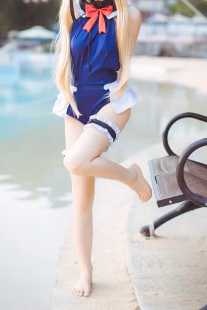 coser衣衣《玛丽萝丝泳装》主题写真：29张全套美图