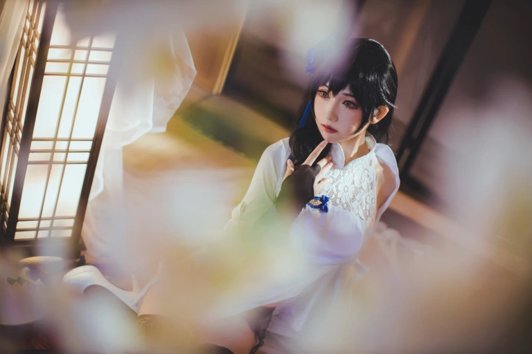 coser衣衣《95式玉玲珑》主题写真：50张全套美图