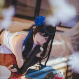 coser衣衣《95式玉玲珑》主题写真：50张全套美图