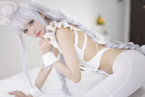 coser衣衣《恶毒兔女郎》主题写真：39张全套美图，含4个视频