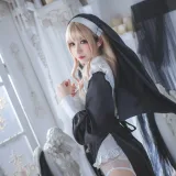 coser衣衣《修女》主题写真：59张全套美图，含2个视频
