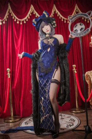 coser衣衣《碧蓝航线 柴郡旗袍》主题写真：57张全套美图