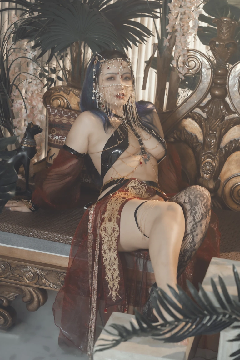 珟_珏Dita《深渊舞娘》主题写真：45张全套美图，含3个视频