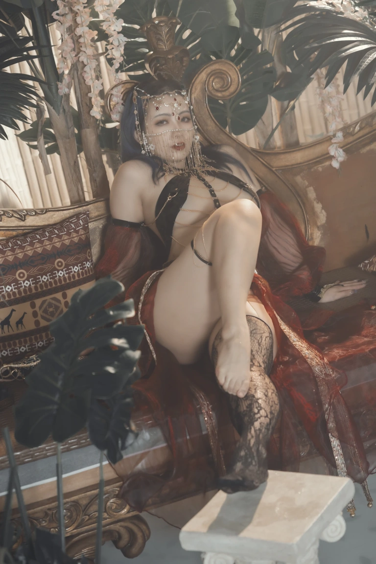 珟_珏Dita《深渊舞娘》主题写真：45张全套美图，含3个视频