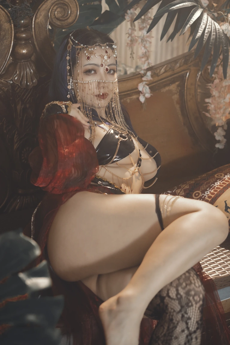 珟_珏Dita《深渊舞娘》主题写真：45张全套美图，含3个视频