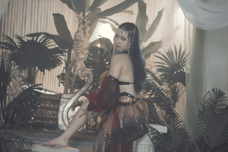 珟_珏Dita《深渊舞娘》主题写真：45张全套美图，含3个视频