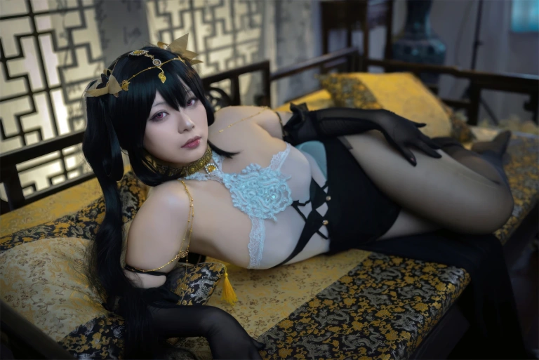 珟_珏Dita《碧蓝航线 镇海旗袍》主题写真：58张全套美图，含2个视频