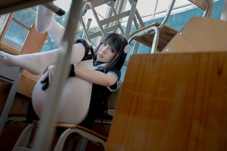 纸悦Etsu_ko《Mizuno lili水野莉莉》主题写真：52张全套美图