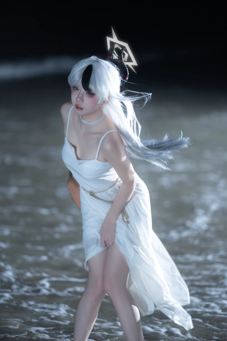 纸悦Etsu_ko《加代子白裙》主题写真：20张全套美图