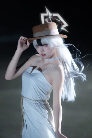 纸悦Etsu_ko《加代子白裙》主题写真：20张全套美图