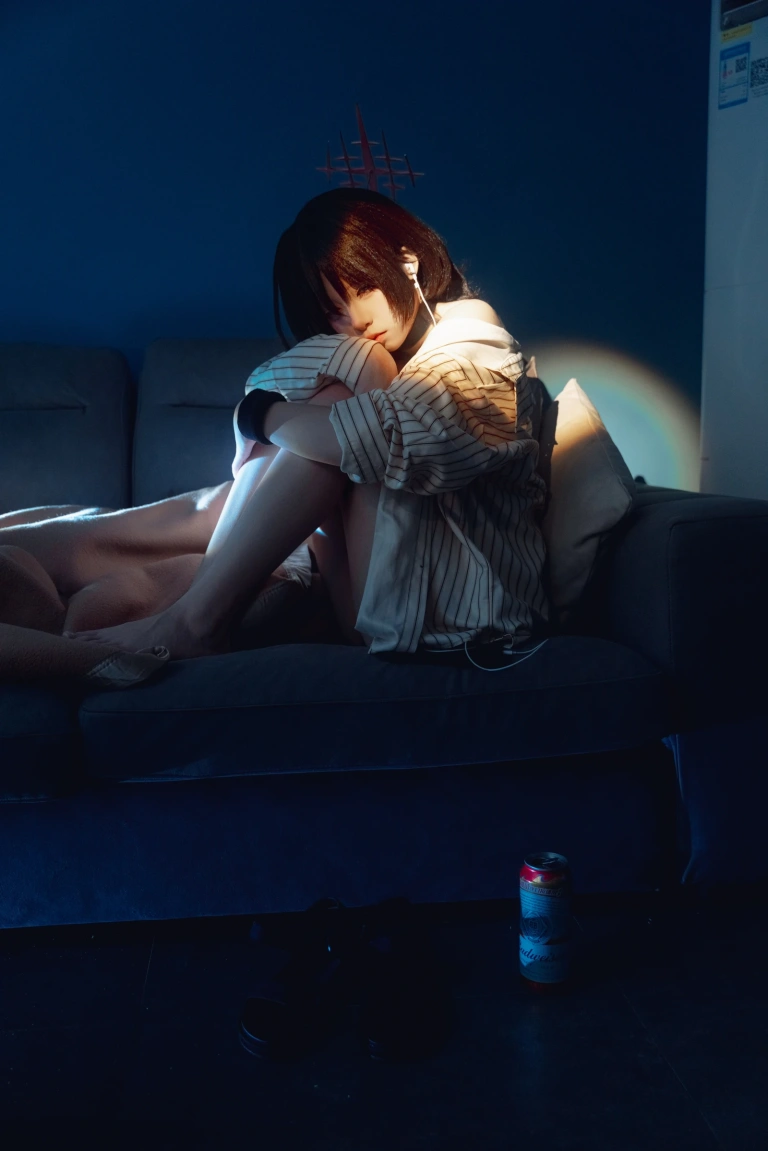纸悦Etsu_ko《美咲泳装》主题写真：28张全套美图