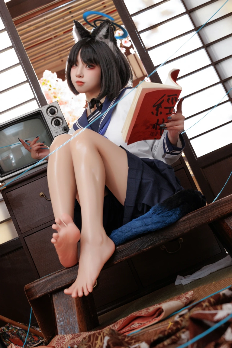纸悦Etsu_ko《桔梗毛线团》主题写真：25张全套美图