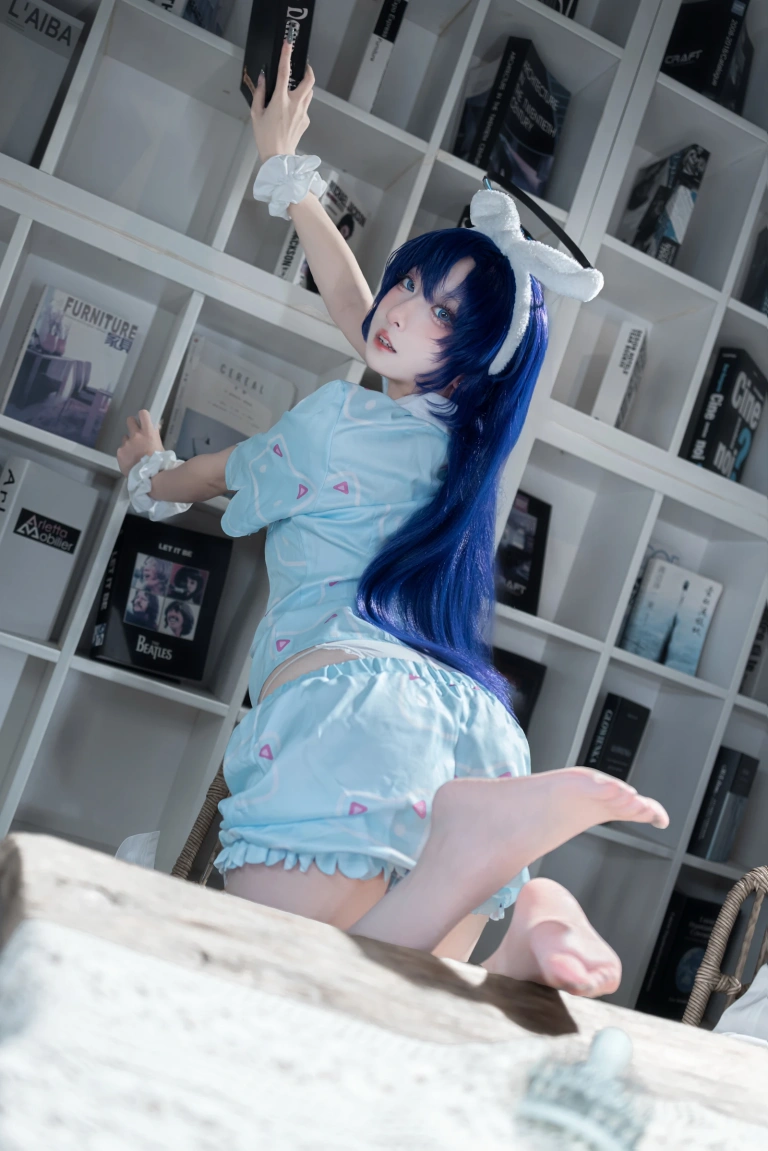 纸悦Etsu_ko《优香睡衣》主题写真：35张全套美图