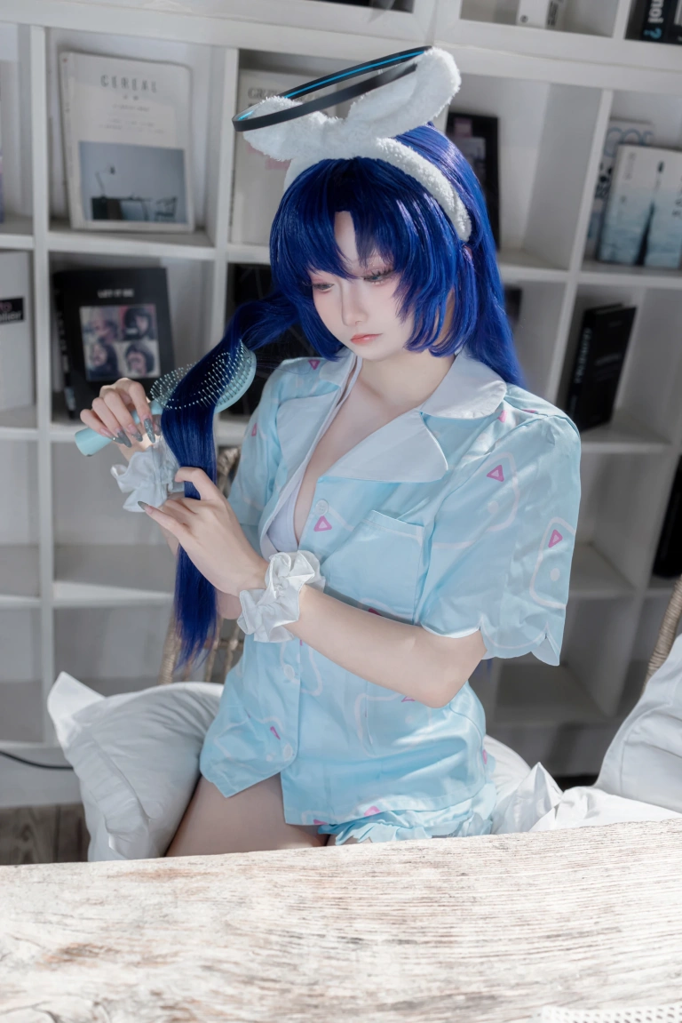 纸悦Etsu_ko《优香睡衣》主题写真：35张全套美图