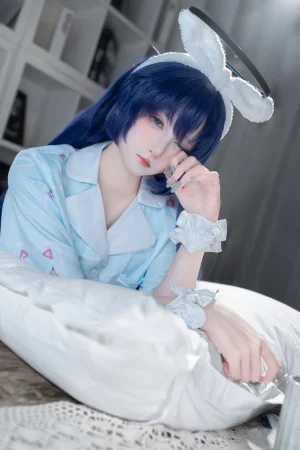 纸悦Etsu_ko《优香睡衣》主题写真：35张全套美图